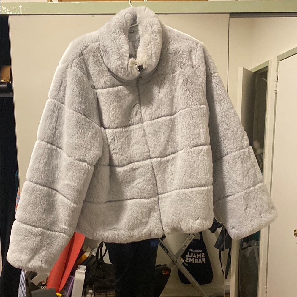 Women's Faux Fur Jacket - Gray